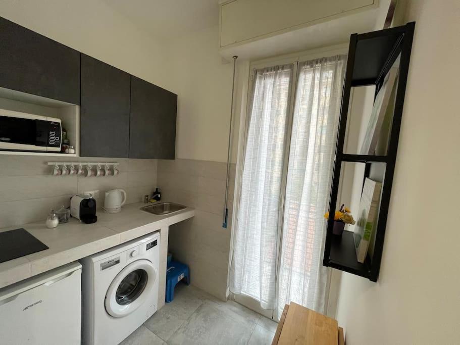 Апартаменты Tiny House - 15 Minutes To Duomo Милан Экстерьер фото