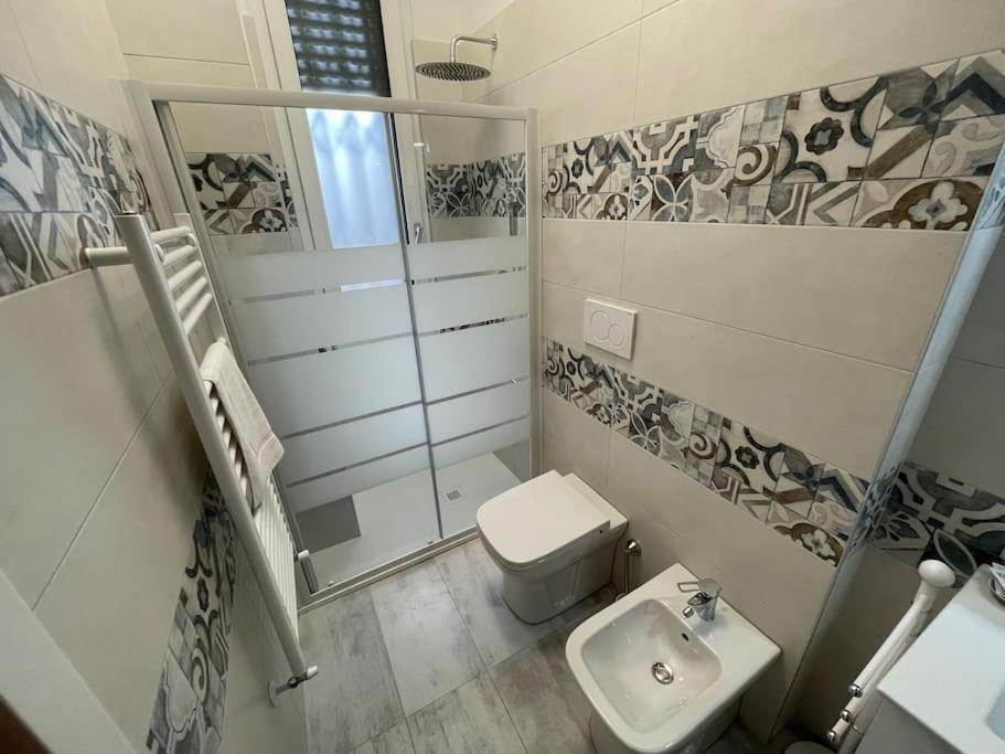 Апартаменты Tiny House - 15 Minutes To Duomo Милан Экстерьер фото